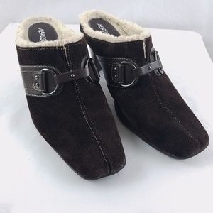 Aerosoles Womens Size 9 1/2 M Suede Faux Fur Mules